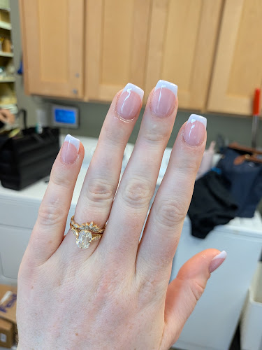 Anna’s nails