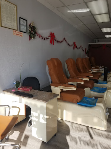 Apex Nail, nail salon in Buena Park, California