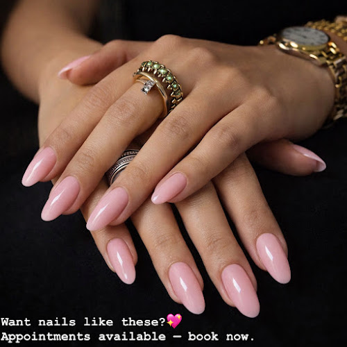 Art Glow Nails, nail salon in Van Nuys, California