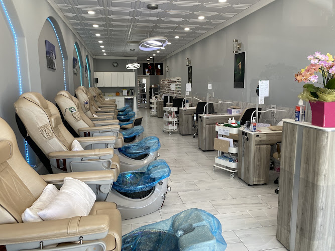 Aulani Nail Spa & Lash