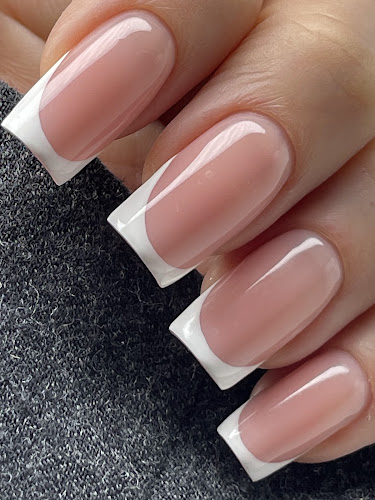 BANU NAILS LA