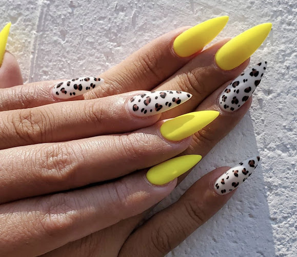 BE & J Nails