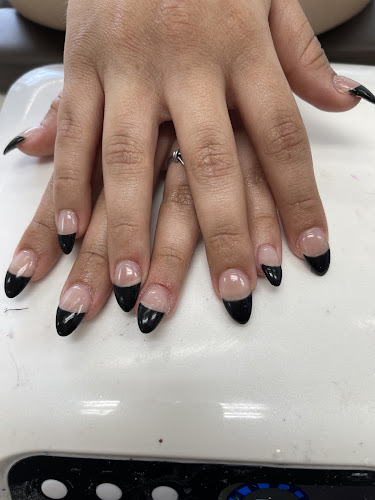 Beauty Nails & Hair, nail salon in Wilmington, California