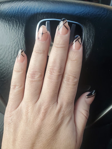 Beauty nails spa