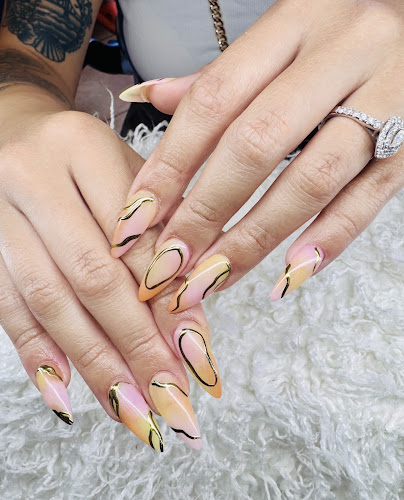 BELLA 2 NAIL SALON