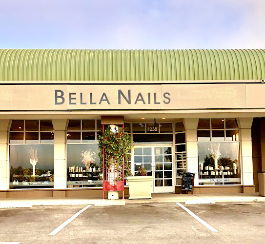 Bella Nails