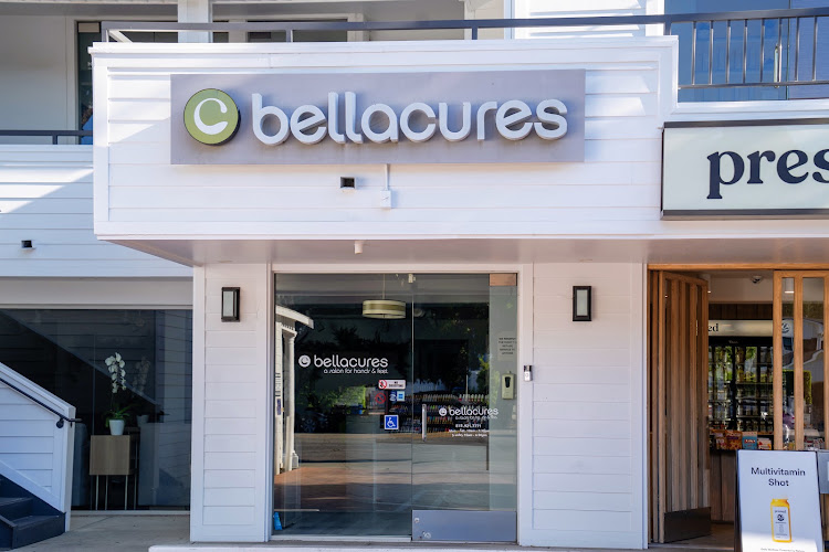 Bellacures Nail Salon, Studio City
