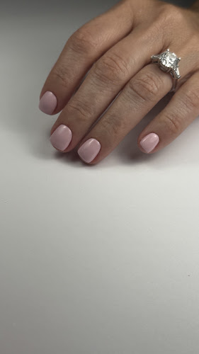 Best nails Los angeles, nail salon in Woodland Hills, California
