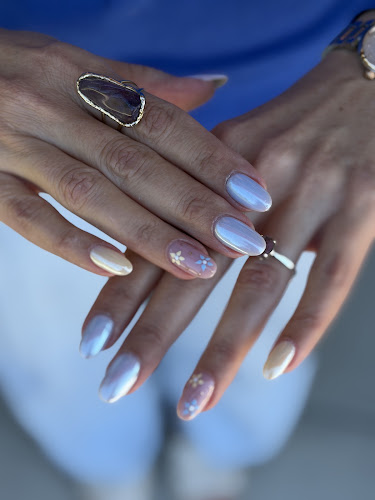 Betina Nail Studio, nail salon in Walnut Creek, California
