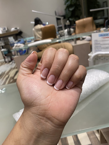Bleu Nail Spa