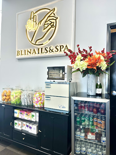 Blinails & Spa