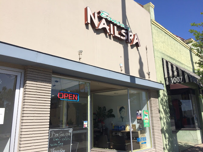 Bonsoir Nails, nail salon in South Pasadena, California