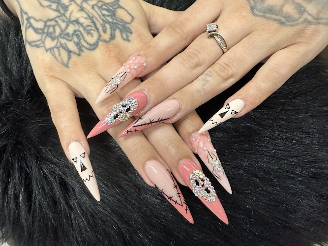 Broadway Nails & Spa