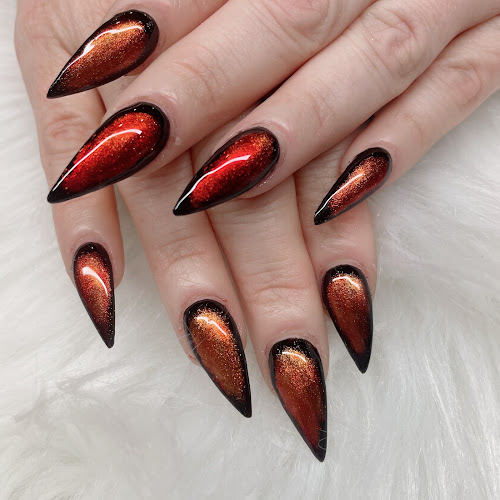 C Nails Designs