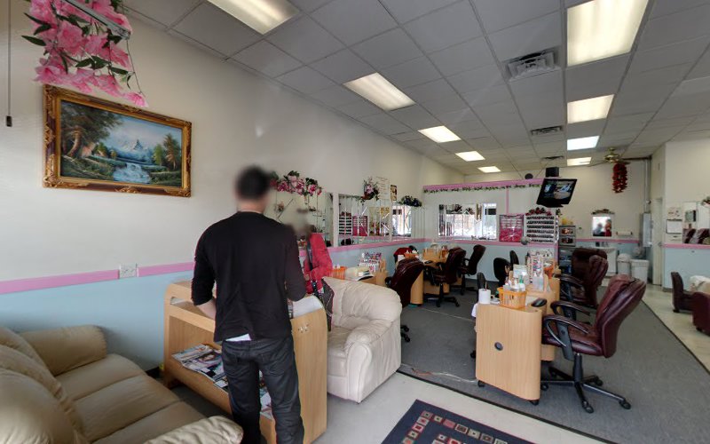 C T Nails & Spa