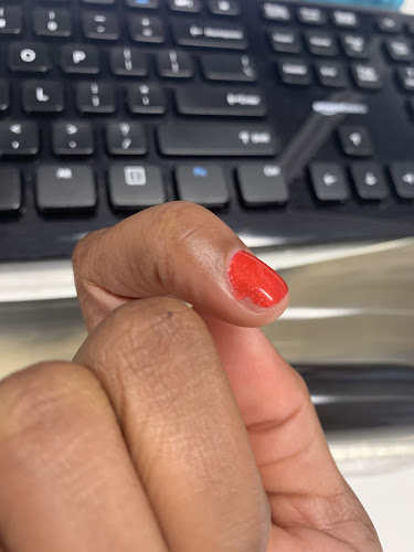 C T Nails