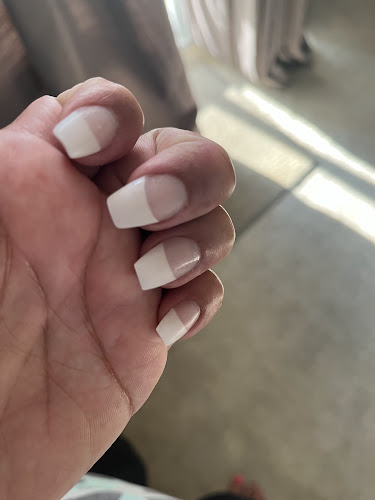 Capital Nail & Hair, nail salon in Inglewood, California