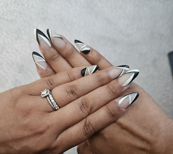 CAPITAL NAILS