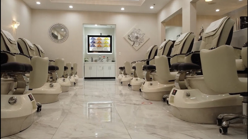 Cest Lamour Nail - Golden Valley, nail salon in Santa Clarita, California