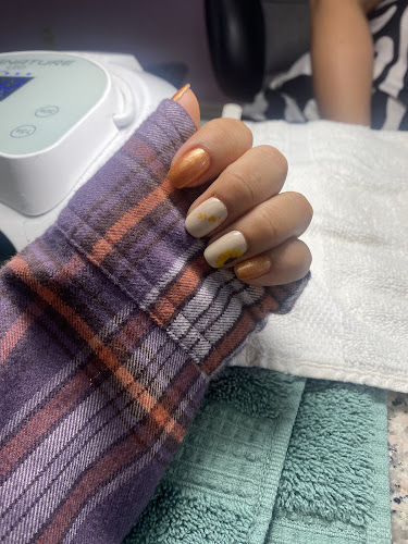 Cheerful Nails