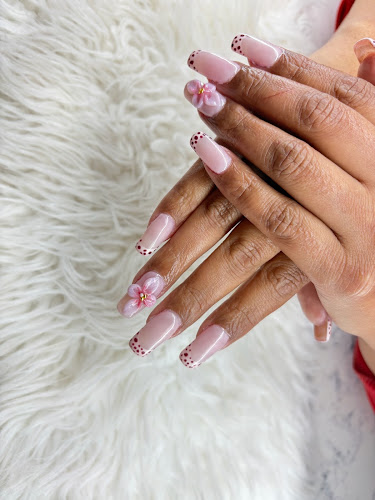 Classy Nails & Spa