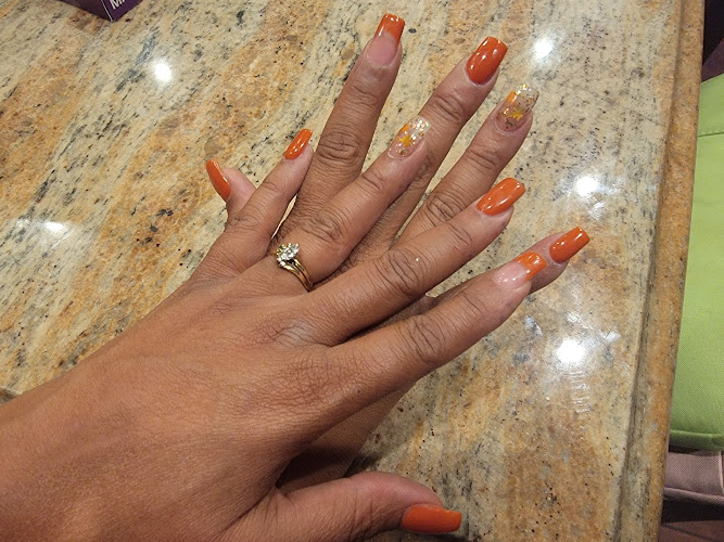 Clawed Nail Salon