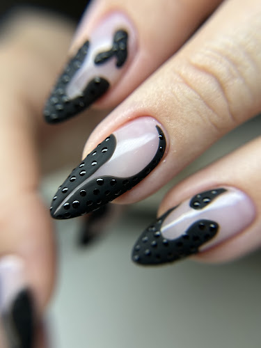 Clawesome Nails Studio