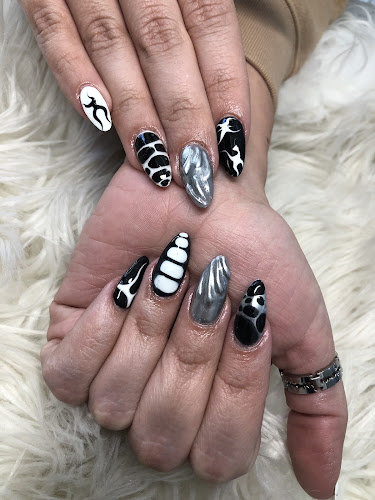 Cloud 9 Nails