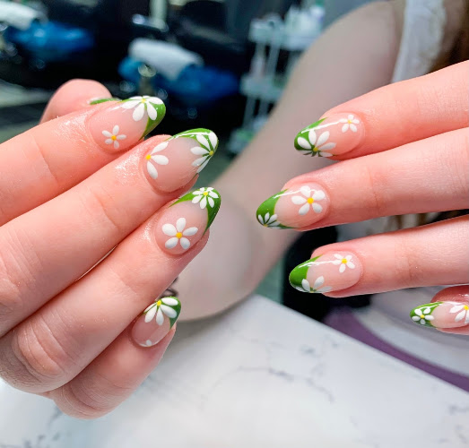Colorbar Nails & Spa