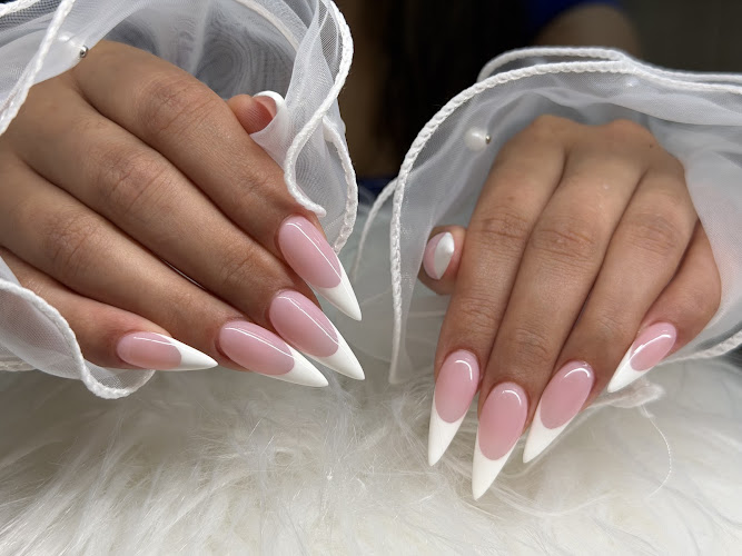 CONFESSIONAIL STUDIO