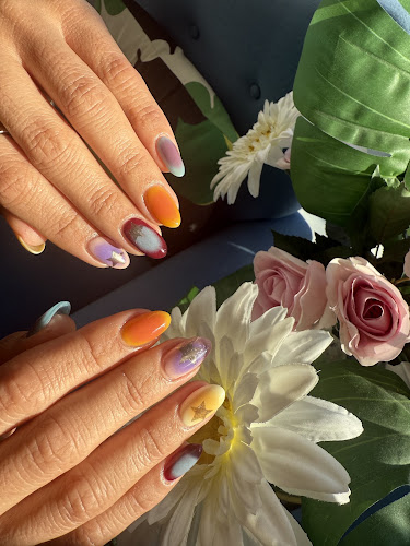 Crystal Nails &Beauty