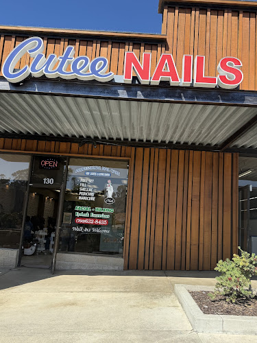 Cutee Nails Shop, nail salon in Encinitas, California