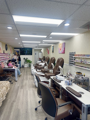 Daisy Nail & Spa