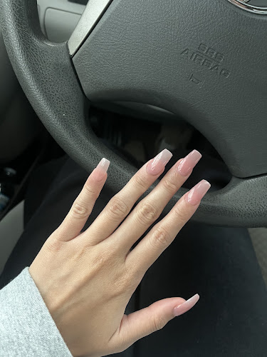 Deena's Nail Care & Foot Massage