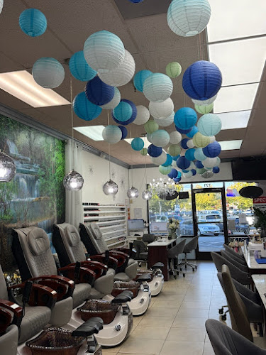 Devon's Nails, nail salon in Folsom, California