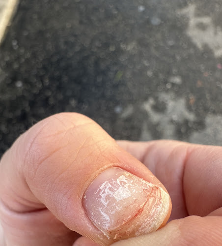 Diamond Nails, nail salon in Carson, California