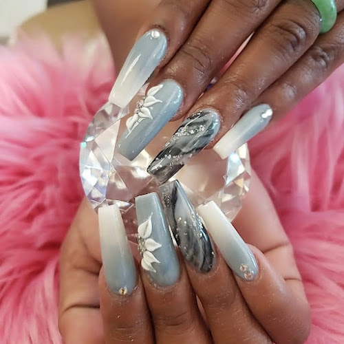 Diamond Nails
