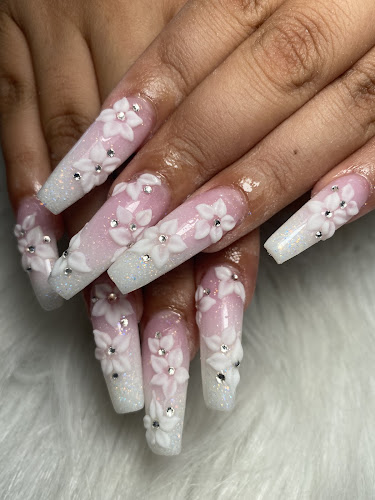 Dimension Nails, nail salon in Concord, California