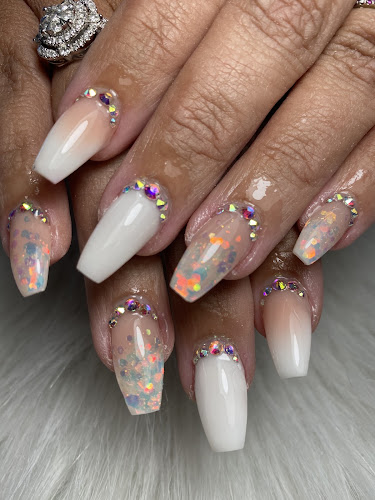 Dimension Nails, nail salon in Concord, California