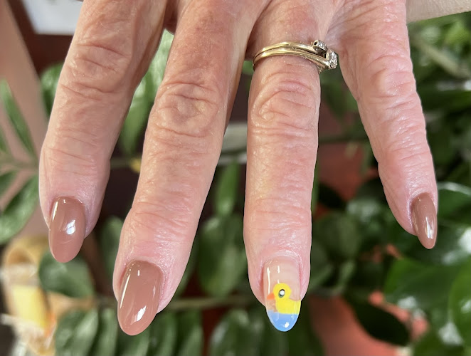 Divine Nails of Rocklin California
