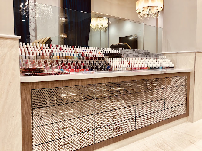 Dylan Blue Nail Spa Tustin