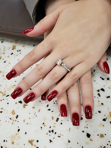 E-Nails