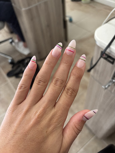 Ele Ela Nail Salon