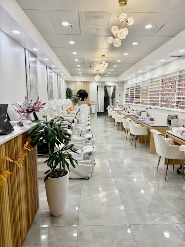 Elegance Nails and Spa
