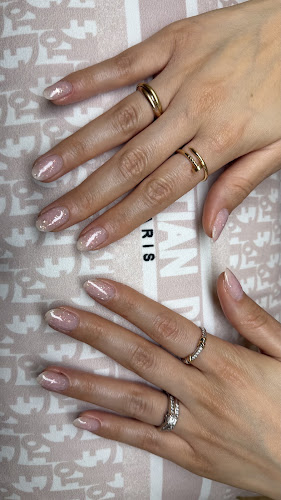 Ella Beauty Studio – Nails & Brows
