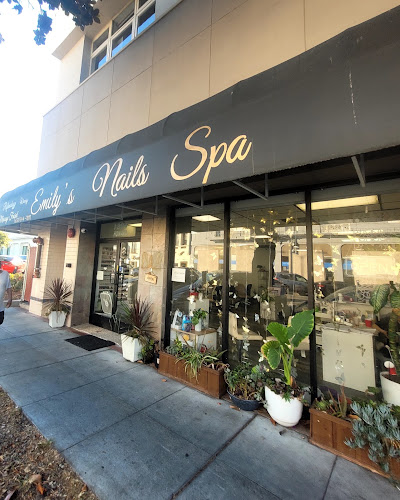 Emily's E Nails Spa