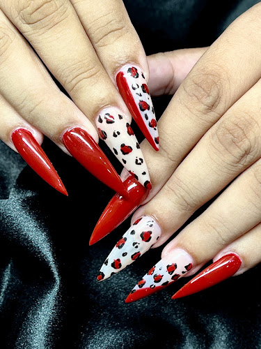 Envy Nails and Spa