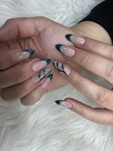 Exotic Nails, nail salon in Paramount, California