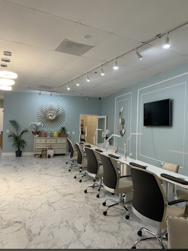 Fam Nail Spa
