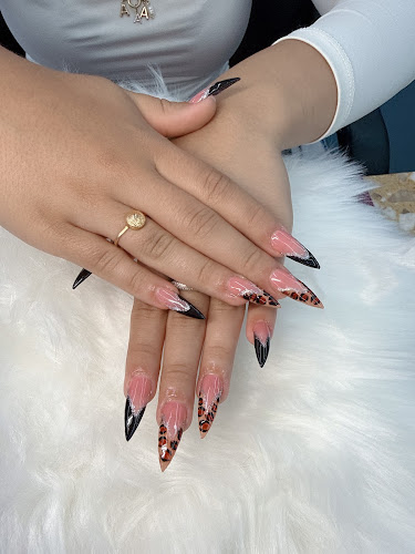 Family Hair & Nail Salon